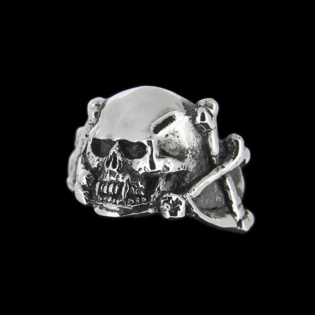 Skull & Cross Bone Ring.. Curiouser Collective